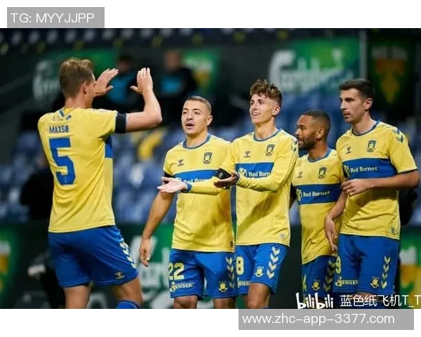 布隆德比足球俱乐部的辉煌历程与未来发展展望 布隆德比足球俱乐部的辉煌历程与未来发展展望