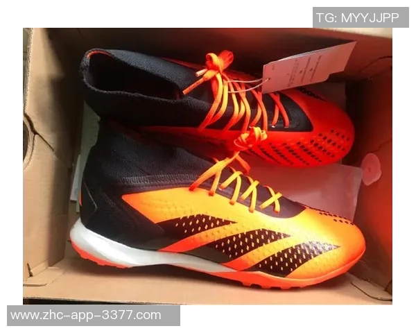 选择足球鞋时为何建议购买大一码以确保舒适与性能提升